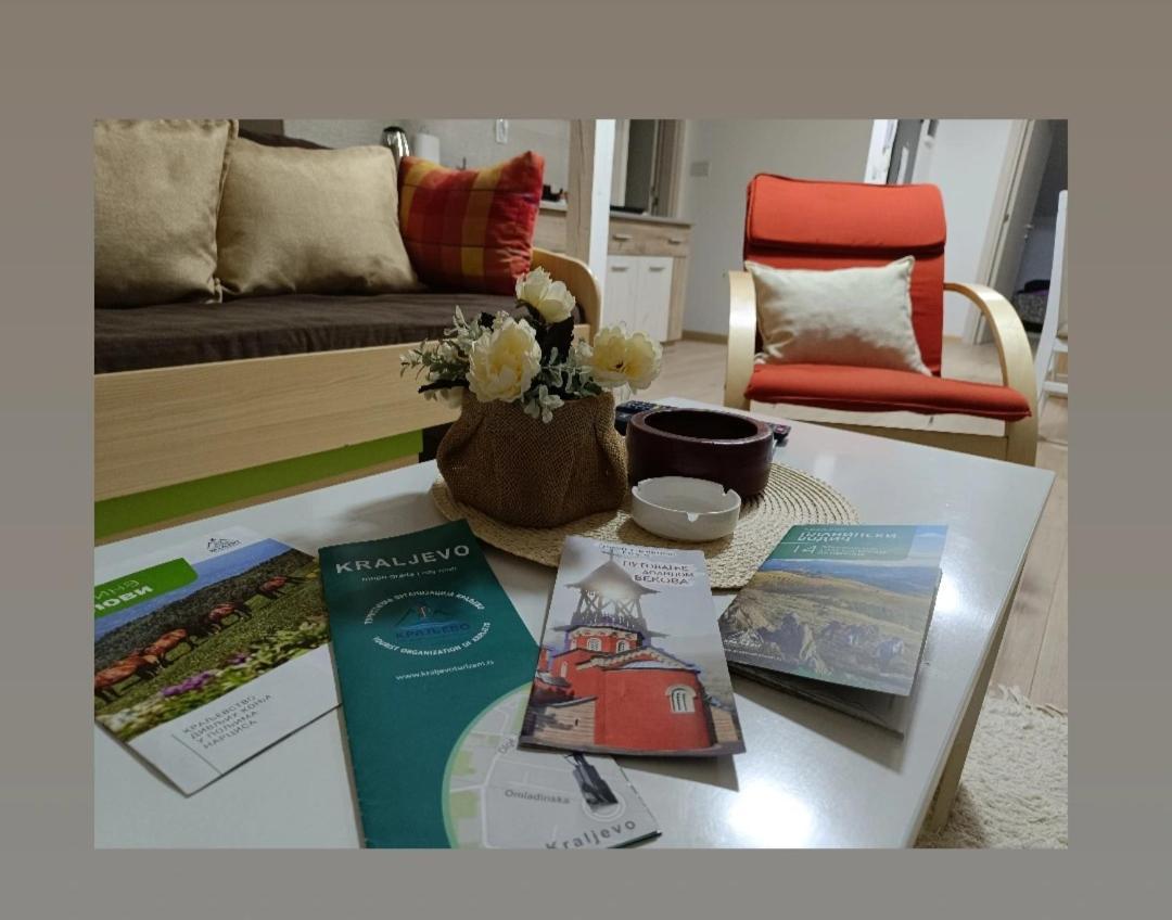 Apartmani S - Dsn Kraljevo Exteriör bild