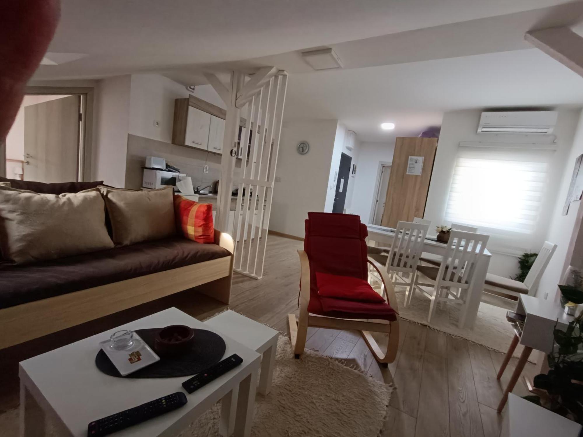 Apartmani S - Dsn Kraljevo Rum bild